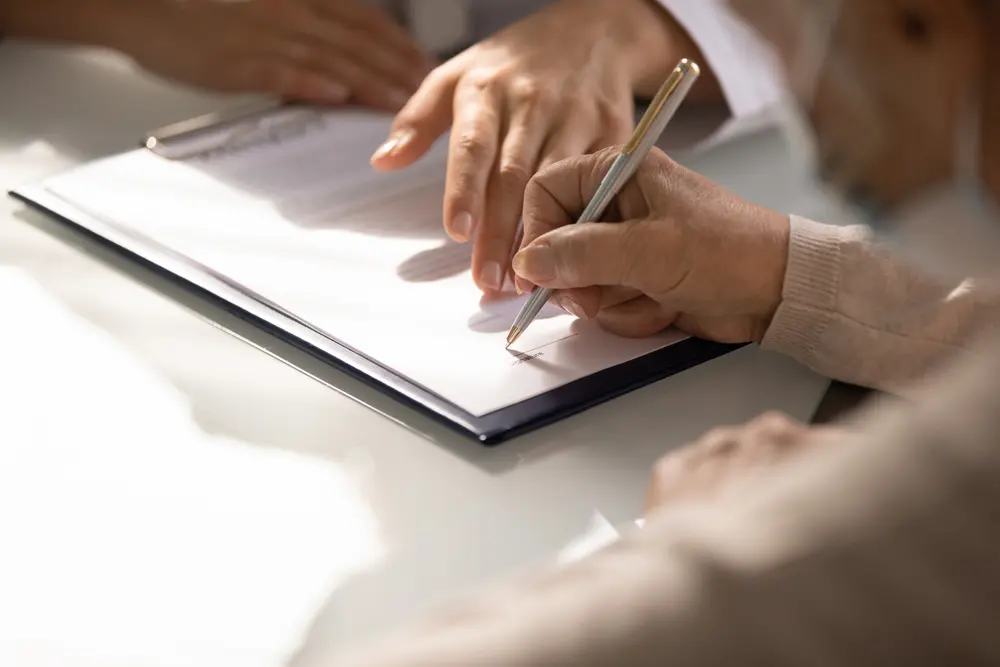 HOA service contract management and vendor oversight